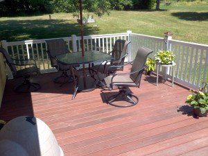 Cleaning Composite and Vinyl Decking