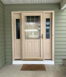 New-Entry-Storm-Door-2-1-260x300