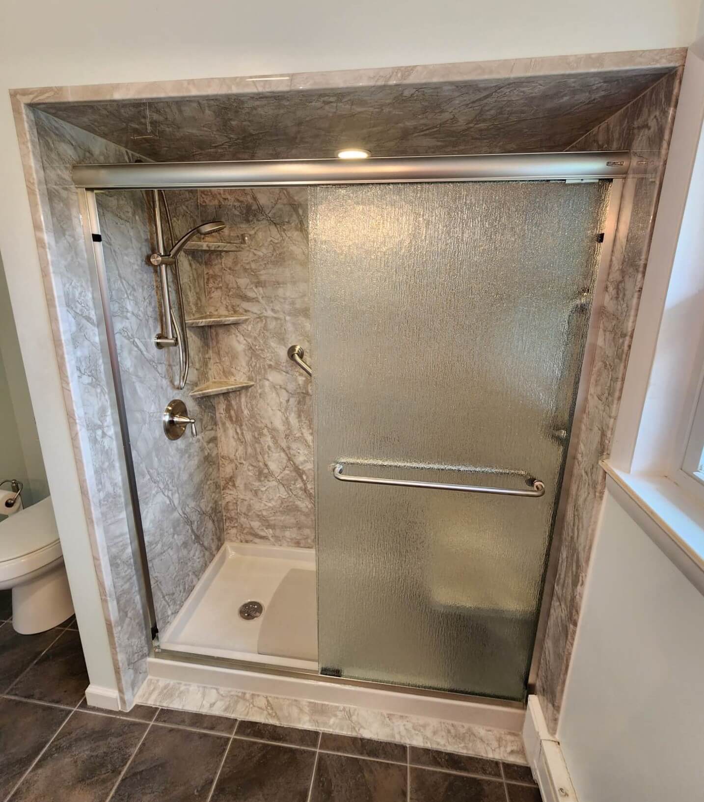 walk-in-shower-shower-doors-fixtures